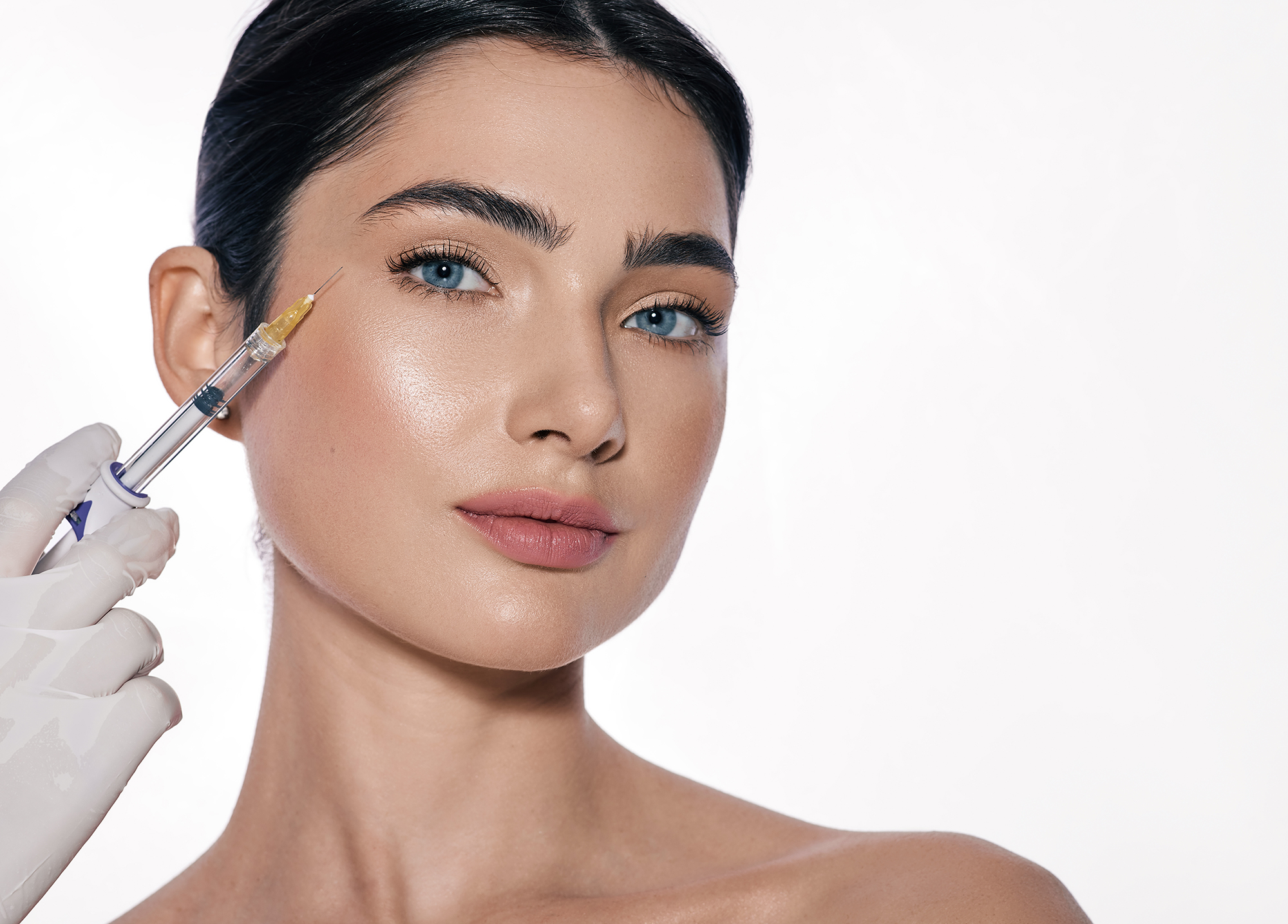 Ін’єкції краси у Києві: що обрати і які процедури дійсно працюють